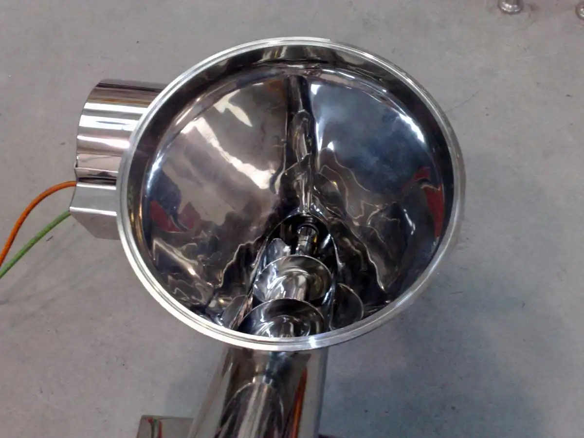 attrezzature-munite-di-parti-elettriche